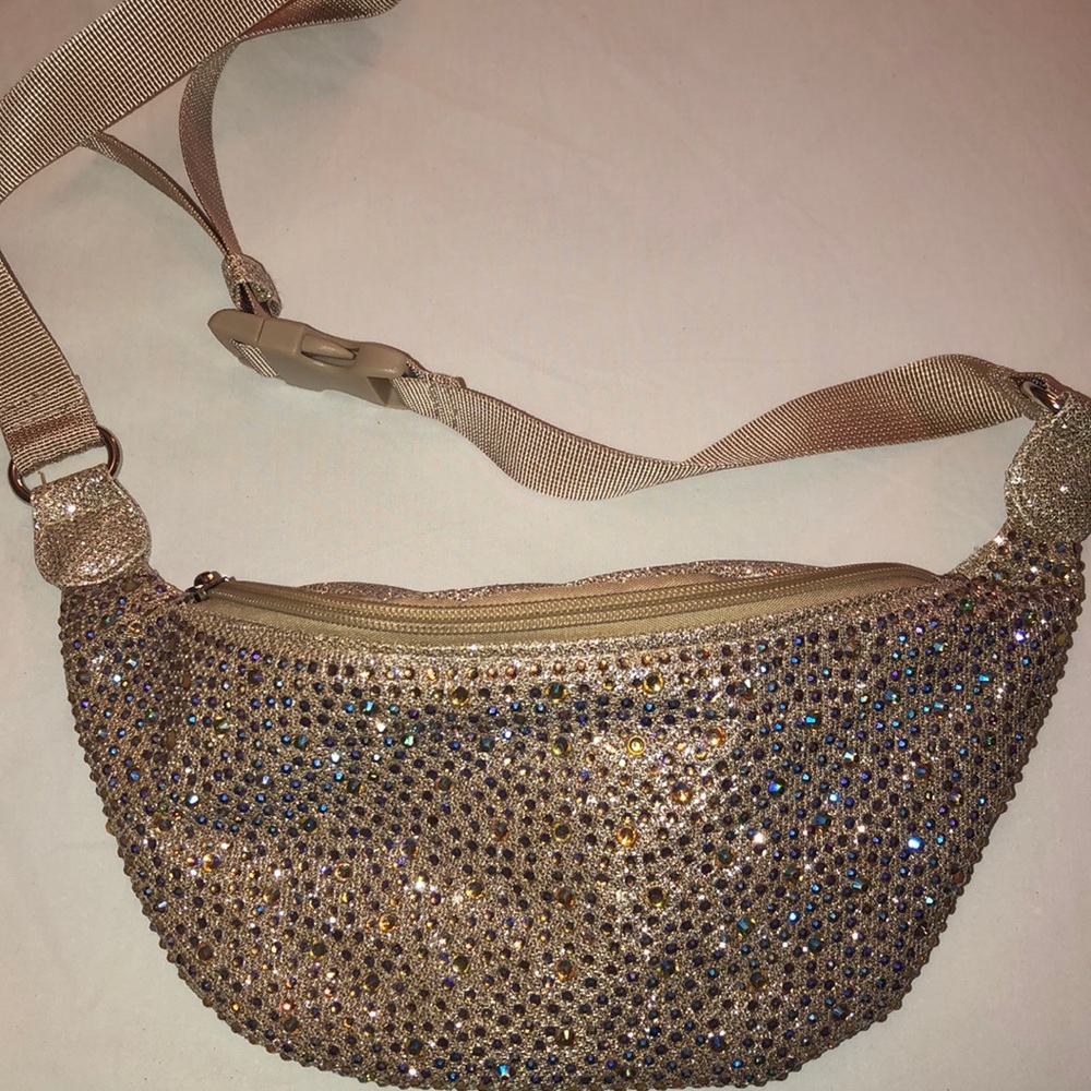 Fanny pack